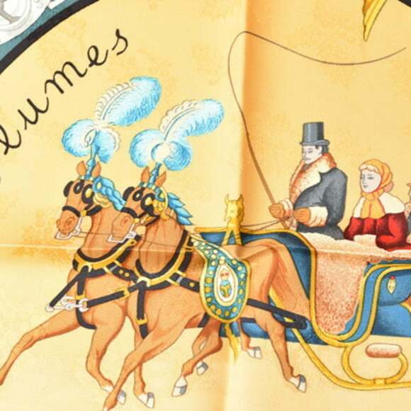 HERMES Green Silk Scarf - Picture 3 of 12